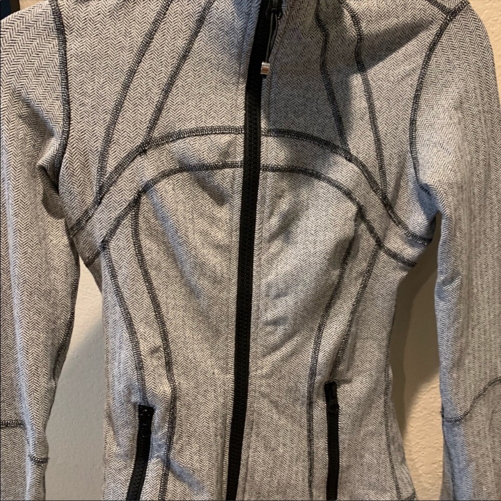 lululemon heathered gray define jacket